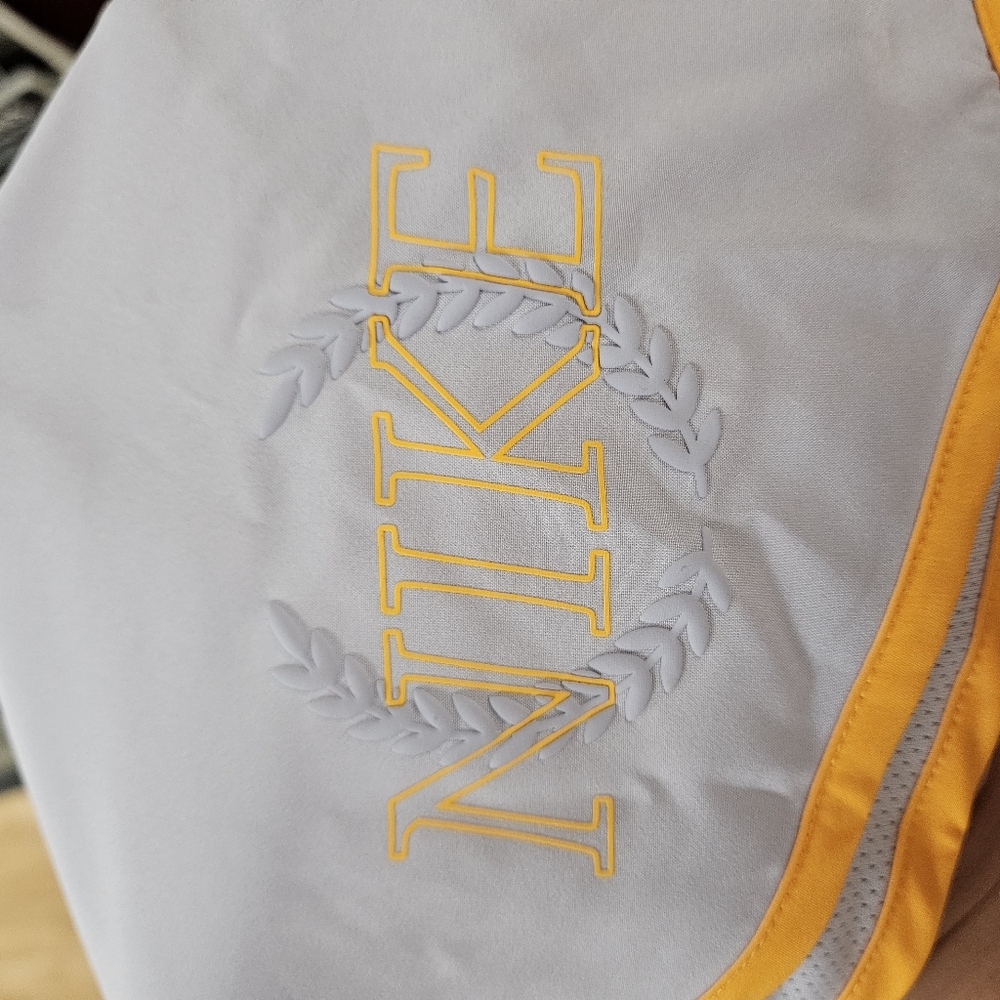 NWT nike dri fit tempo running shorts - Picture 8 of 8